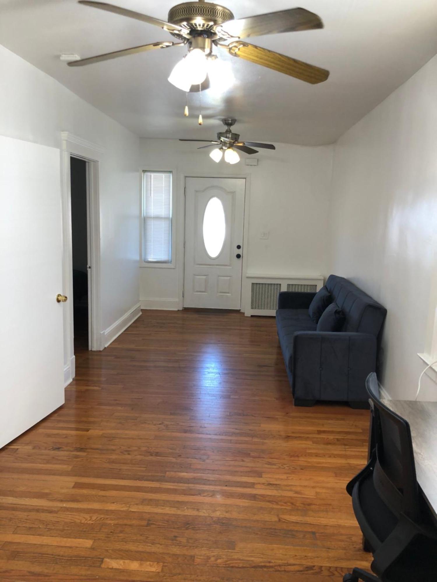 Private 2 Bedroom And 1 Bathroom House In A Quiet Area And Convenient To Nyc Bus And Train Пърт Амбой Екстериор снимка
